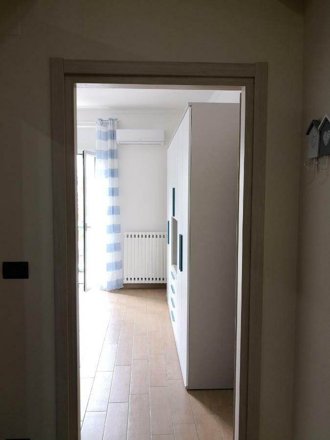 Corso Italia 83 Apartment Taranto Luaran gambar