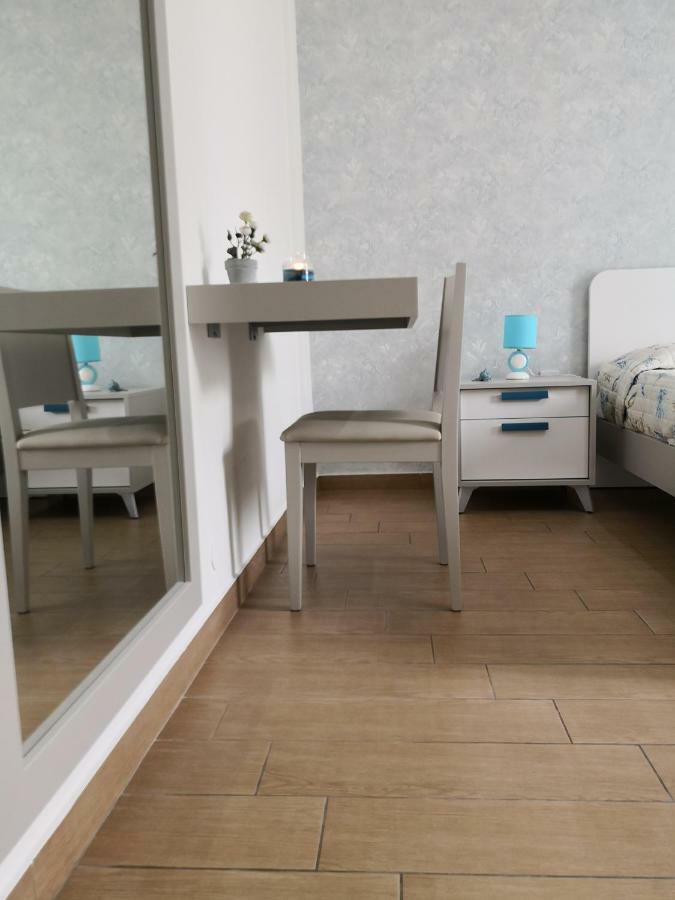 Corso Italia 83 Apartment Taranto Luaran gambar
